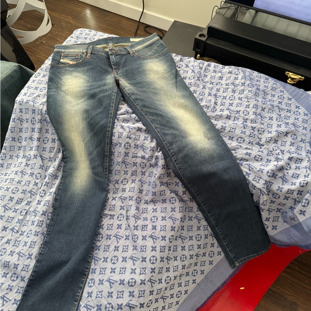 Diesel skinny jeans looking for a new home
